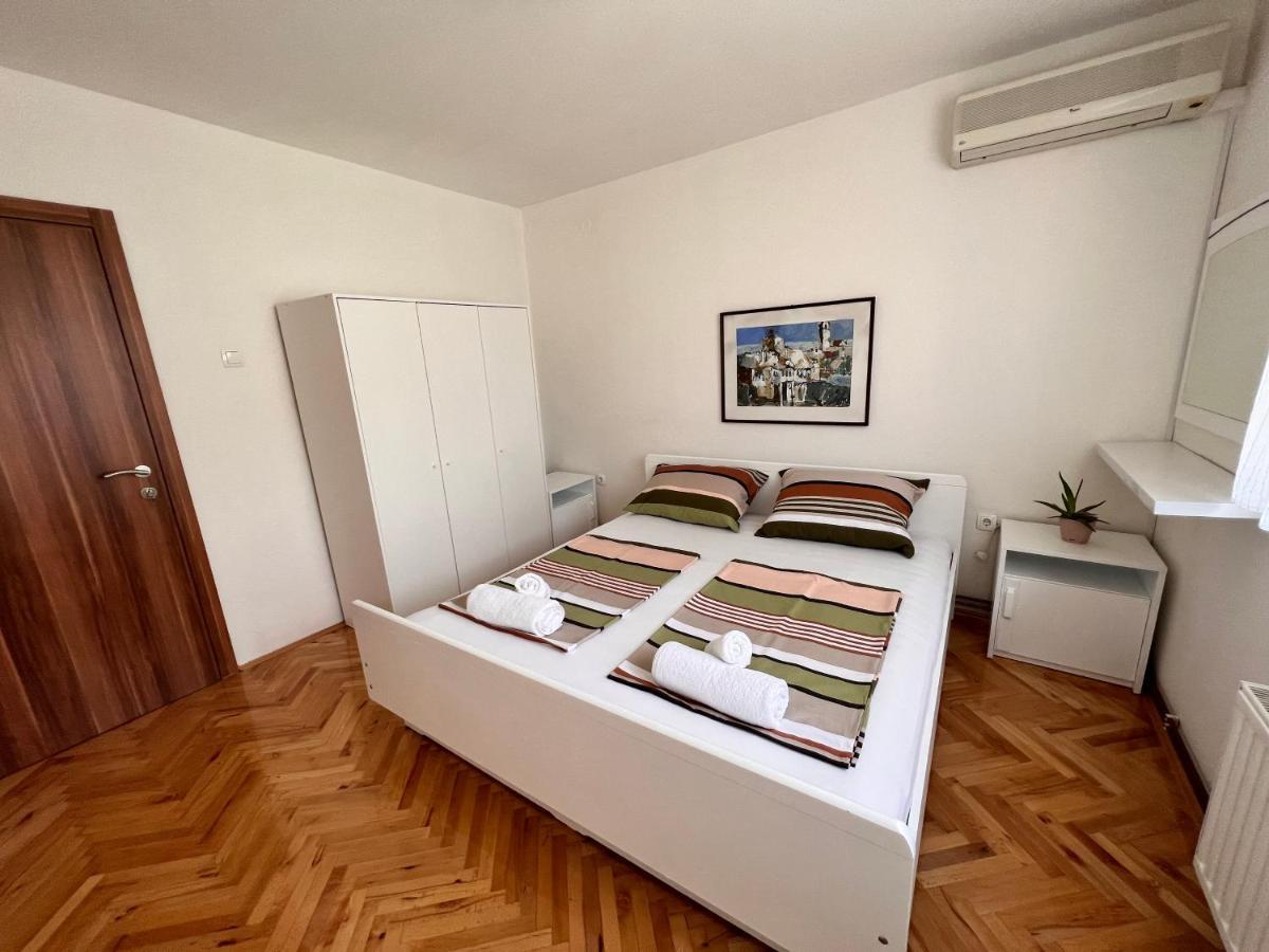 Guest House Kiwi Mostar Exteriör bild