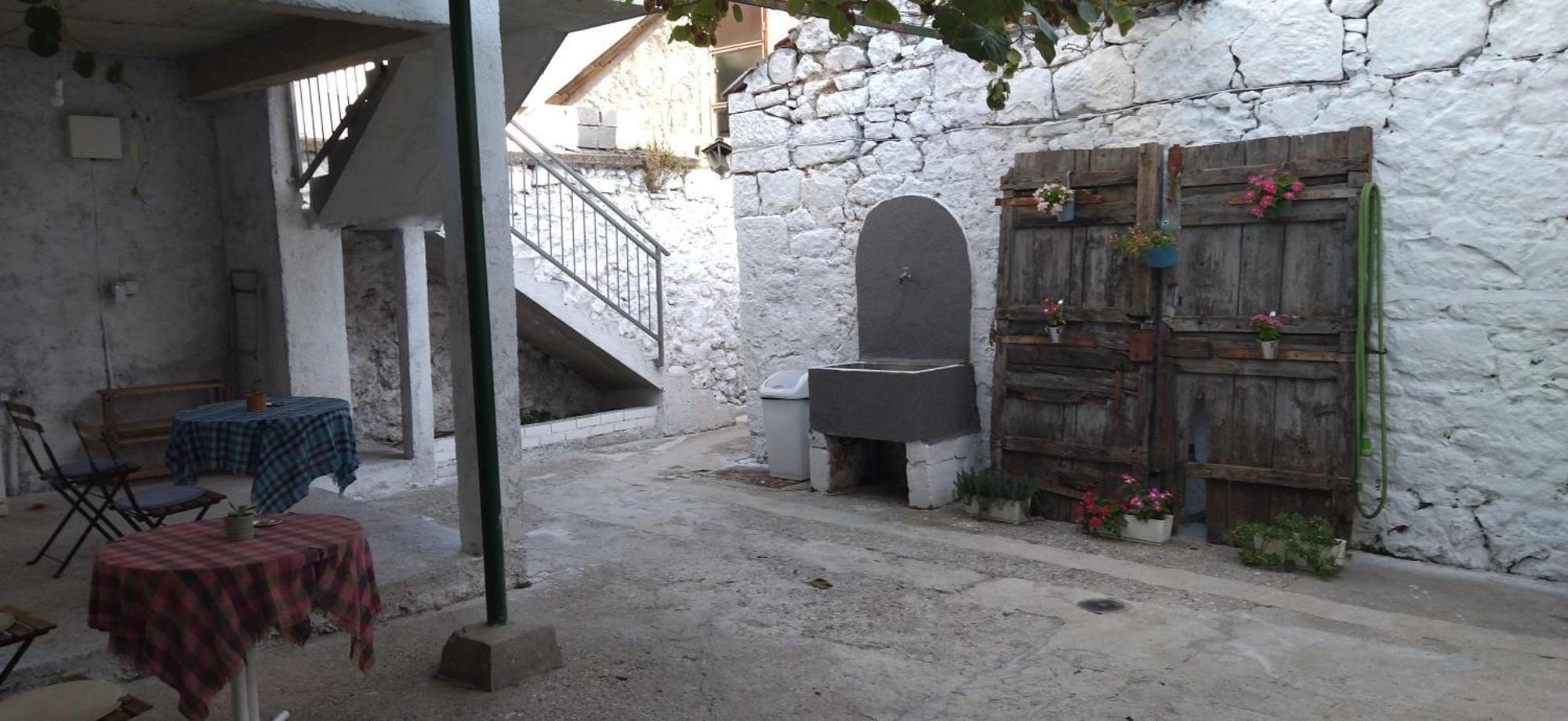 Guest House Kiwi Mostar Exteriör bild
